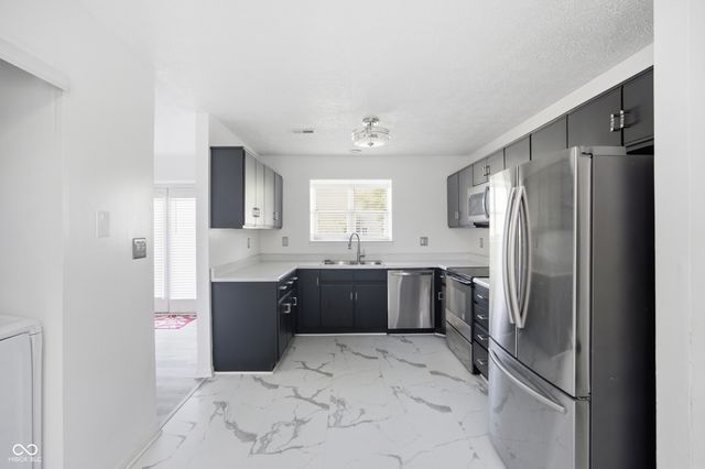 9468 Aberdare Drive, Indianapolis, IN 46250
