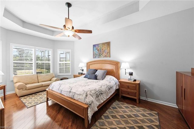 8215 Potomac LN, Naples, FL 34104