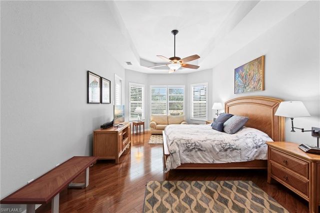 8215 Potomac LN, Naples, FL 34104
