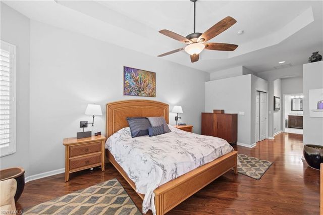 8215 Potomac LN, Naples, FL 34104