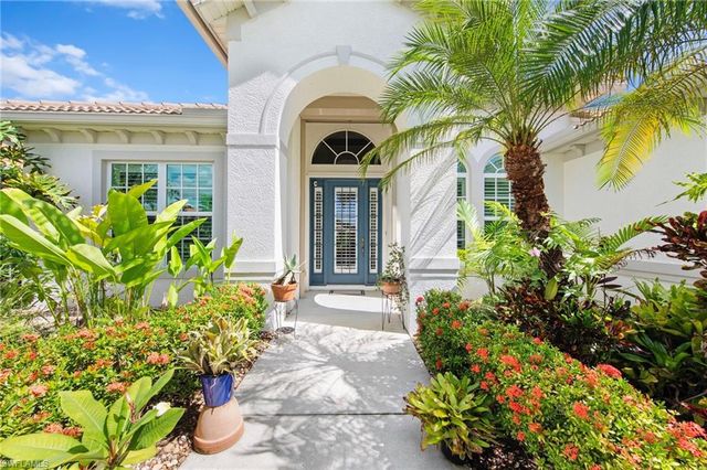 8215 Potomac LN, Naples, FL 34104