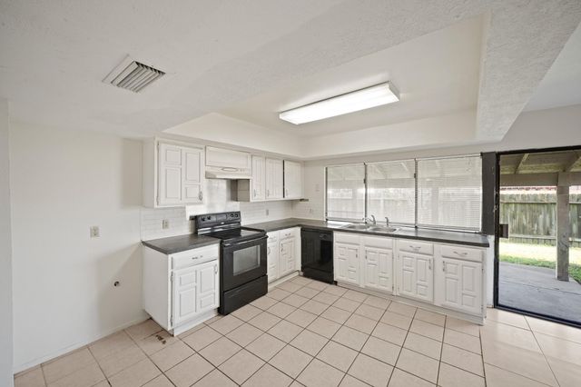 15822 Danford Drive, Houston, TX 77053