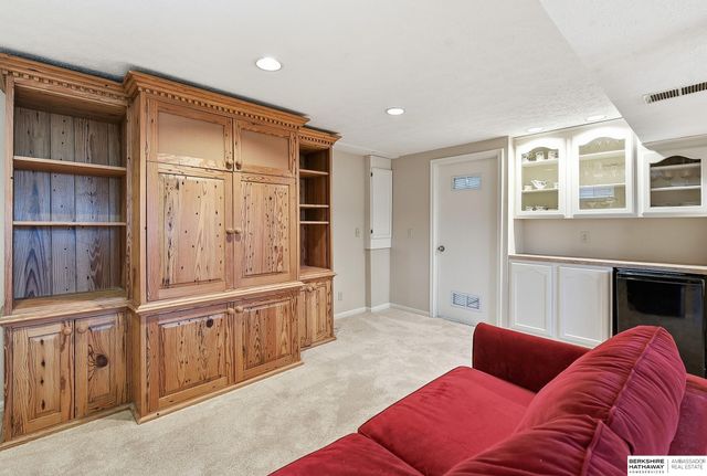 11336 Gold Street, Omaha, NE 68144
