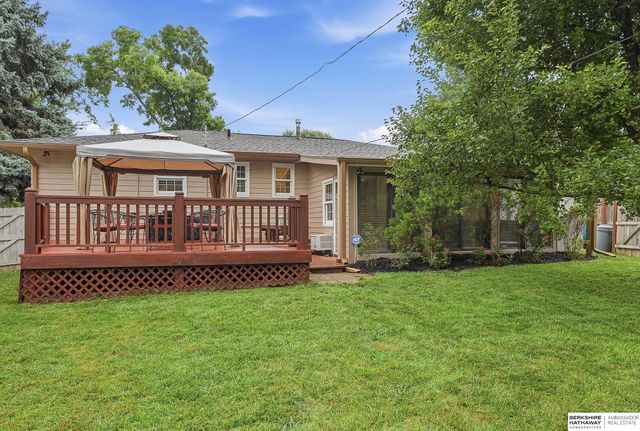 11336 Gold Street, Omaha, NE 68144