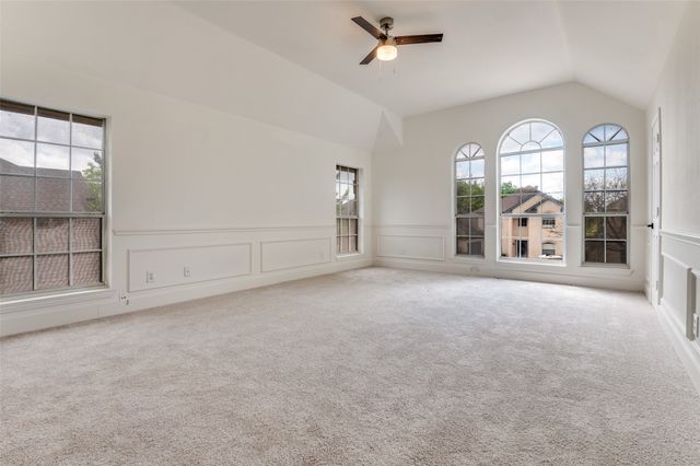 6215 Kingswood Drive, Arlington, TX 76001