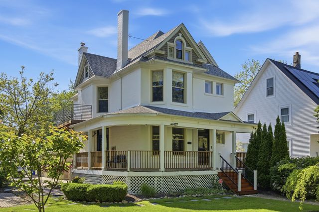 2720 Edina Boulevard, Zion, IL 60099
