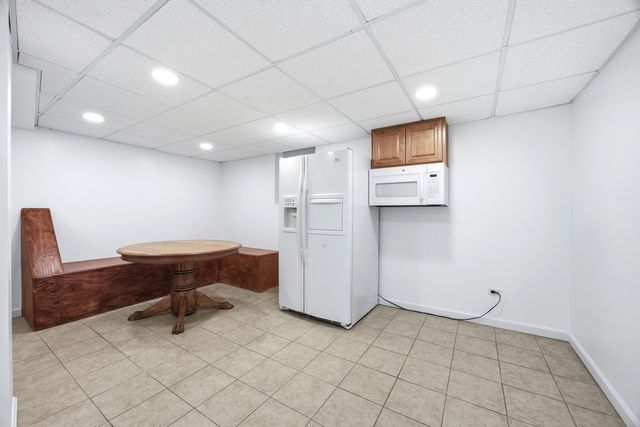 2720 Edina Boulevard, Zion, IL 60099