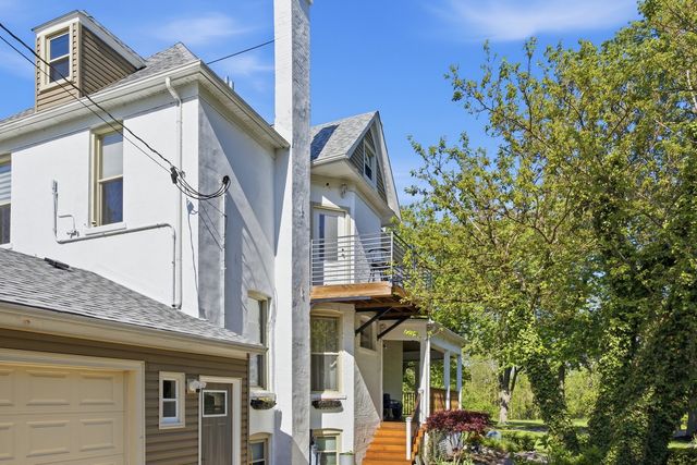 2720 Edina Boulevard, Zion, IL 60099