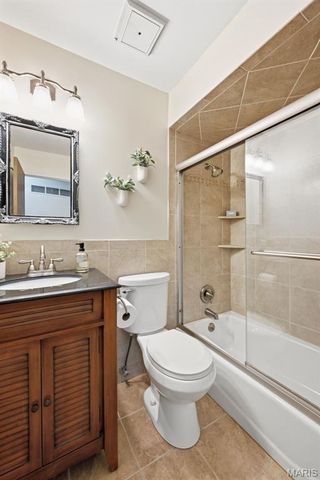 4733 Ambs Road, St Louis, MO 63128