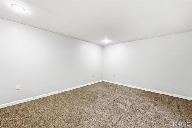 4733 Ambs Road, St Louis, MO 63128