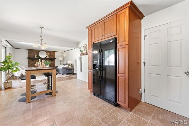 4733 Ambs Road, St Louis, MO 63128