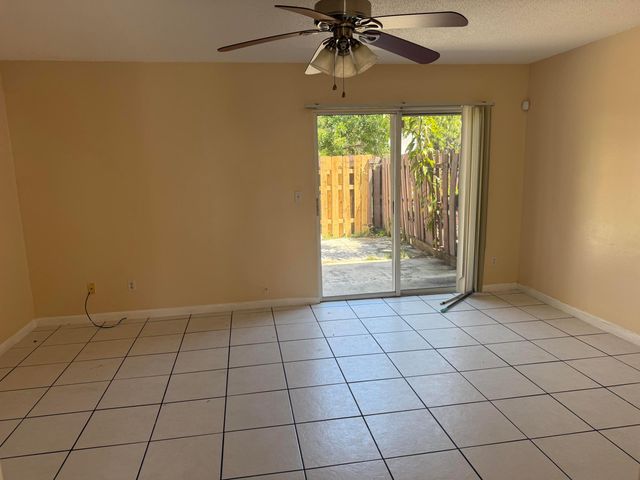 5153 Breckenridge Place 39, West Palm Beach, FL 33417