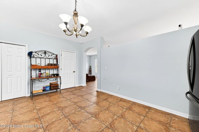 4021 Caparosa Circle, Melbourne, FL 32940