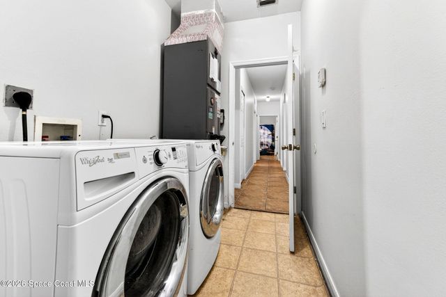 4021 Caparosa Circle, Melbourne, FL 32940