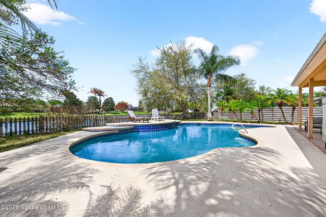 4021 Caparosa Circle, Melbourne, FL 32940