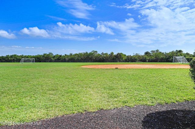 4021 Caparosa Circle, Melbourne, FL 32940