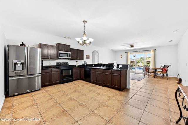 4021 Caparosa Circle, Melbourne, FL 32940