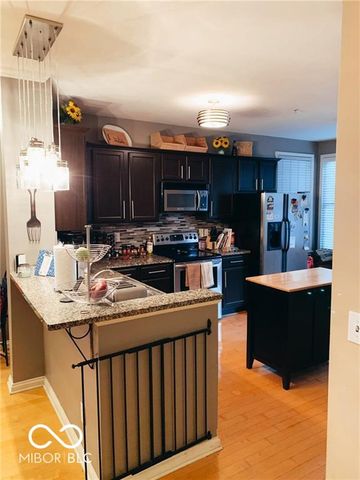 223 N New Jersey Street D, Indianapolis, IN 46204