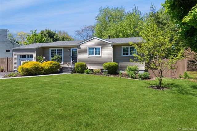 29 Superior Street, Port Jefferson Station, NY 11776
