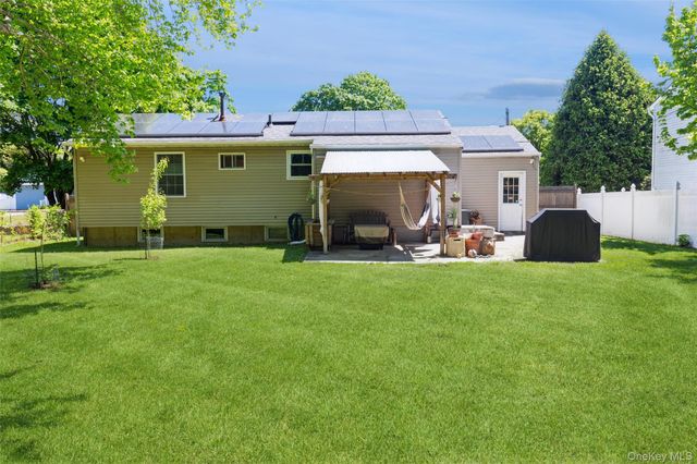 29 Superior Street, Port Jefferson Station, NY 11776