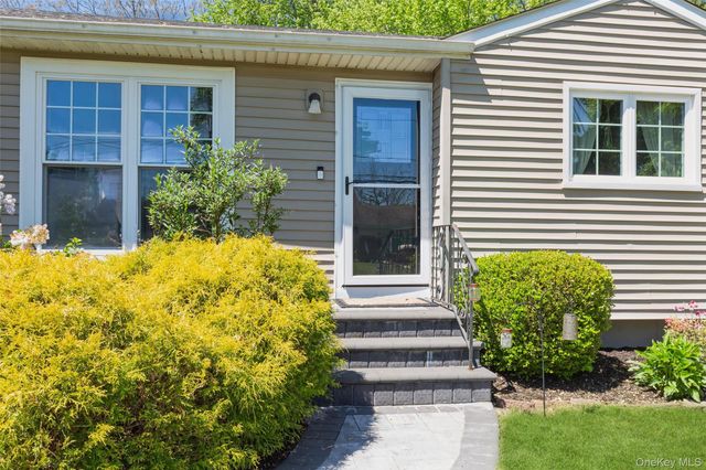 29 Superior Street, Port Jefferson Station, NY 11776