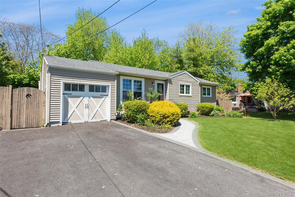 29 Superior Street, Port Jefferson Station, NY 11776