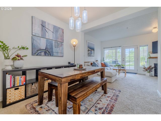 360 Nw 116TH Ave 102, Portland, OR 97229