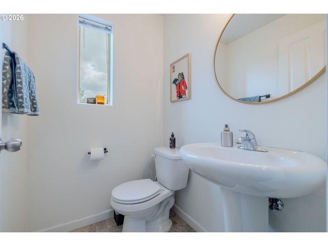 360 Nw 116TH Ave 102, Portland, OR 97229
