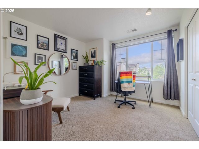 360 Nw 116TH Ave 102, Portland, OR 97229