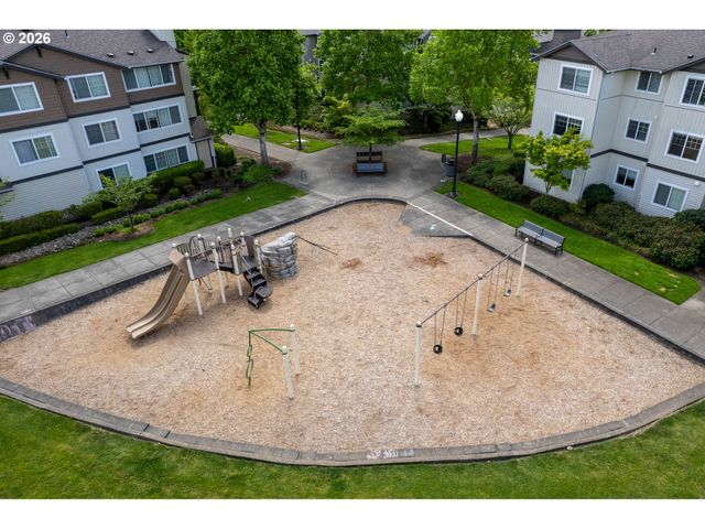 360 Nw 116TH Ave 102, Portland, OR 97229