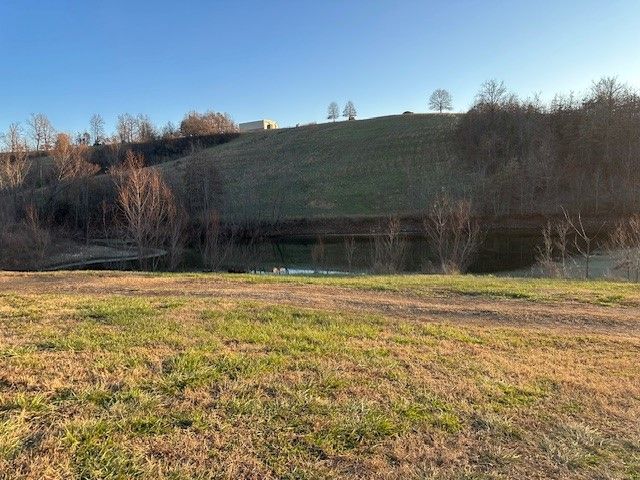 398 Donkey Trail, Everton, AR 72633