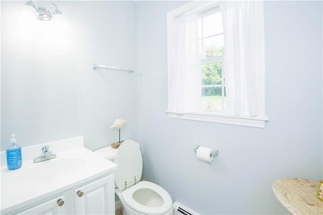 663 Aquidneck Avenue, Middletown, RI 02842