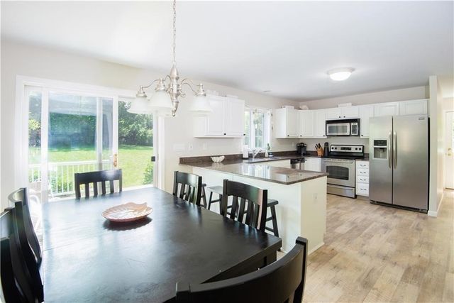 663 Aquidneck Avenue, Middletown, RI 02842