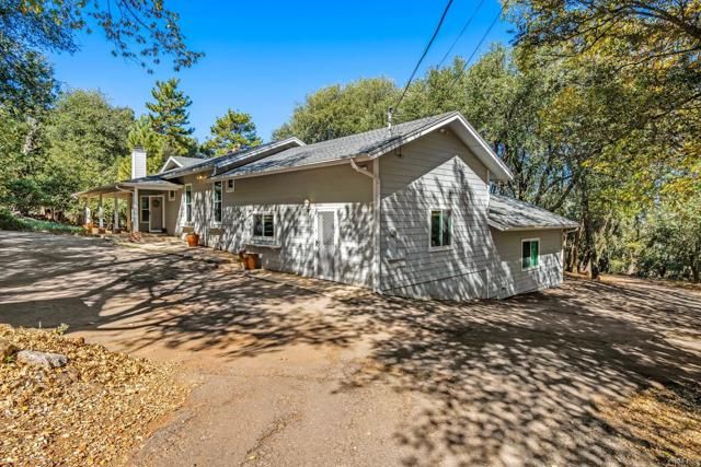 3102 Pera Alta Drive, Julian, CA 92036