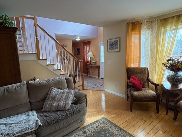 13 Witherwood Dr, Hardyston Twp., NJ 07419