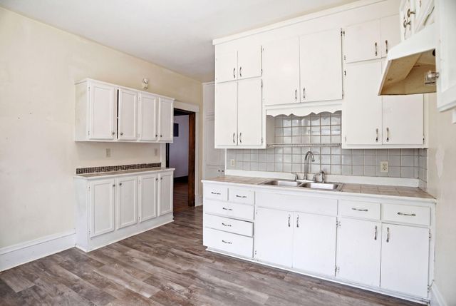 701 4th Street E, Saint Paul, MN 55106