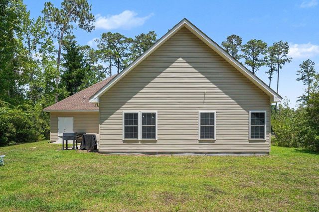 145 Black Harbor Dr., Conway, SC 29526