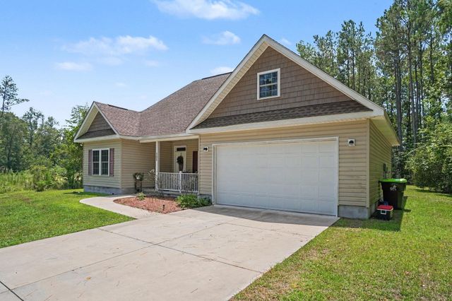 145 Black Harbor Dr., Conway, SC 29526
