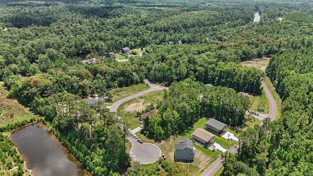 145 Black Harbor Dr., Conway, SC 29526