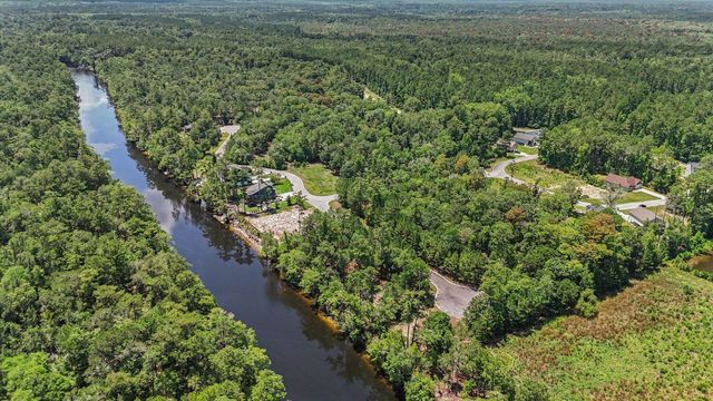 145 Black Harbor Dr., Conway, SC 29526