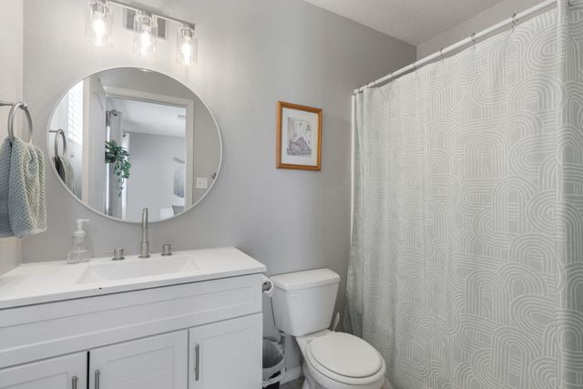 15 Tome Vista Drive, Los Lunas, NM 87031