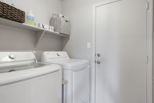 15 Tome Vista Drive, Los Lunas, NM 87031