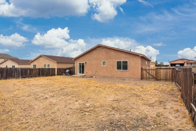 15 Tome Vista Drive, Los Lunas, NM 87031