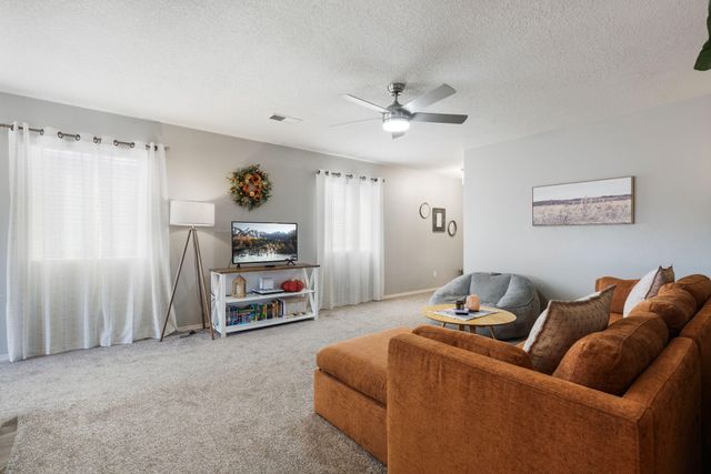 15 Tome Vista Drive, Los Lunas, NM 87031