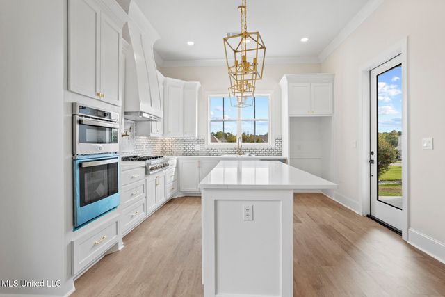 102 Venice Circle, Madison, MS 39110