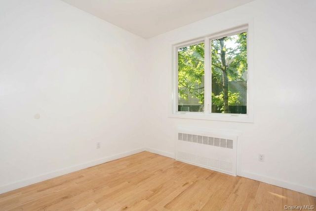 1 Hopal Lane 102, Monsey, NY 10952