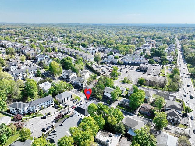 1 Hopal Lane 102, Monsey, NY 10952