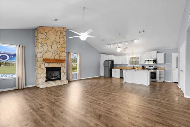 140 Meadowview Drive, Trinity, TX 75862