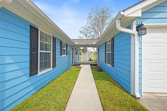 140 Meadowview Drive, Trinity, TX 75862