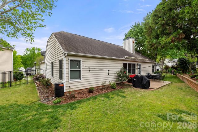 209 Strawberry Knoll Drive, Fort Mill, SC 29715